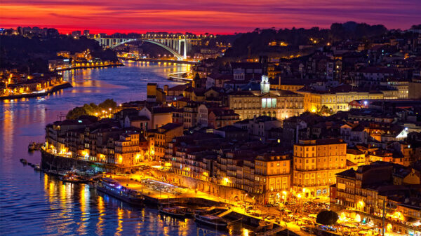 Norte de Portugal com Fátima e Santiago 2025