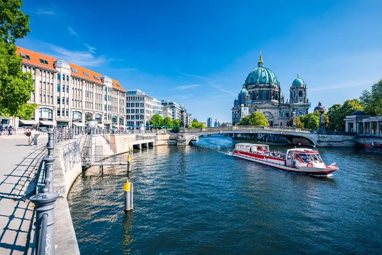 Berlim: Entre História, Cultura e Sabores Inesquecíveis da Alemanha
