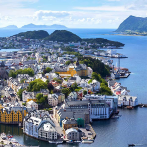 Noruega, Suécia e Bálticos